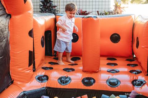 Fotógrafo em Vitória, Vila Velha, Casamento, Ensaio Pré-Casamento, Ensaio Pós-Casamento, Ensaio de Casal, 15 Anos, Debutante, Família, Gestante, Maternidade, Aniversário, Social, Estúdio, Corporativo, Marca Pessoal, Formatura, Escolar '