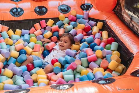 Fotógrafo em Vitória, Vila Velha, Casamento, Ensaio Pré-Casamento, Ensaio Pós-Casamento, Ensaio de Casal, 15 Anos, Debutante, Família, Gestante, Maternidade, Aniversário, Social, Estúdio, Corporativo, Marca Pessoal, Formatura, Escolar '
