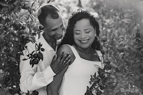 Fotografia de Ensaio Pré-Casamento na Woody Cabanas. Marechal Floriano - ES'