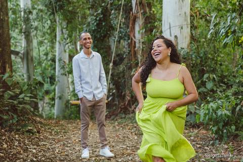 Fotografia de Ensaio Pré-Casamento na Woody Cabanas. Marechal Floriano - ES'