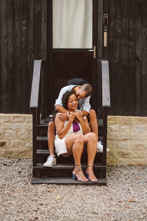 Fotografia de Ensaio Pré-Casamento na Woody Cabanas. Marechal Floriano - ES'