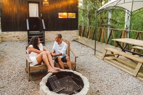 Fotografia de Ensaio Pré-Casamento na Woody Cabanas. Marechal Floriano - ES'