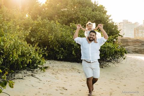 Fotografia de Ensaio Externo de Família na Ilha do Frade em Vitória - ES'