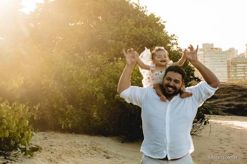 Fotografia de Ensaio Externo de Família na Ilha do Frade em Vitória - ES'