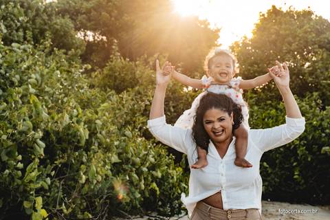 Fotografia de Ensaio Externo de Família na Ilha do Frade em Vitória - ES'