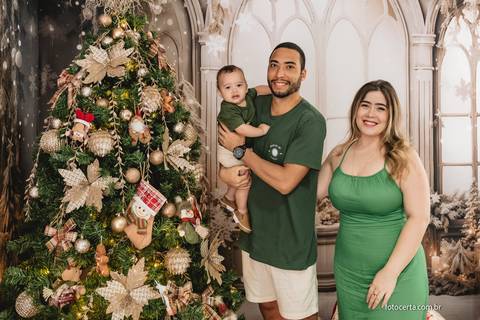 Fotografia de Ensaio de Natal em estúdio temático. Fotógrafo em Vitória, Vila Velha, Casamento, Ensaio Pré-Casamento, Ensaio Pós-Casamento, Ensaio de Casal, 15 Anos, Debutante, Família, Gestante, Maternidade, Aniversário, Social, Estúdio, Corporativo, Mar'