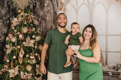 Fotografia de Ensaio de Natal em estúdio temático. Fotógrafo em Vitória, Vila Velha, Casamento, Ensaio Pré-Casamento, Ensaio Pós-Casamento, Ensaio de Casal, 15 Anos, Debutante, Família, Gestante, Maternidade, Aniversário, Social, Estúdio, Corporativo, Mar'