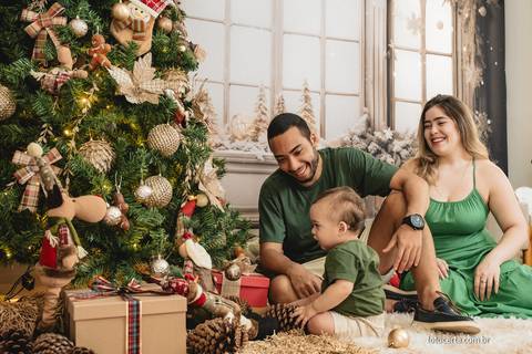 Fotografia de Ensaio de Natal em estúdio temático. Fotógrafo em Vitória, Vila Velha, Casamento, Ensaio Pré-Casamento, Ensaio Pós-Casamento, Ensaio de Casal, 15 Anos, Debutante, Família, Gestante, Maternidade, Aniversário, Social, Estúdio, Corporativo, Mar'
