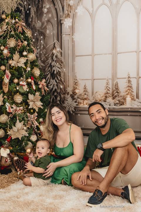 Fotografia de Ensaio de Natal em estúdio temático. Fotógrafo em Vitória, Vila Velha, Casamento, Ensaio Pré-Casamento, Ensaio Pós-Casamento, Ensaio de Casal, 15 Anos, Debutante, Família, Gestante, Maternidade, Aniversário, Social, Estúdio, Corporativo, Mar'