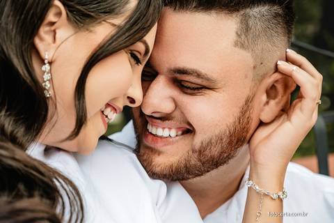 Fotógrafo em Vitória, Vila Velha, Casamento, Ensaio Pré-Casamento, Ensaio Pós-Casamento, Ensaio de Casal, 15 Anos, Debutante, Família, Gestante, Maternidade, Aniversário, Social, Estúdio, Corporativo, Marca Pessoal, Formatura, Escolar '