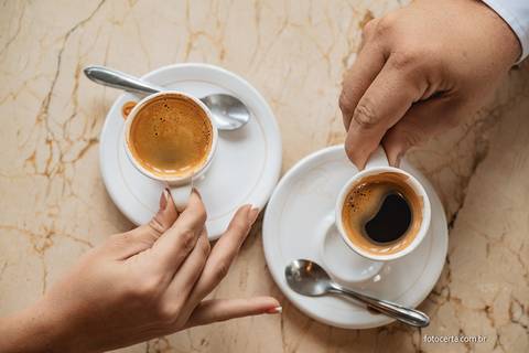 Fotógrafo em Vitória, Vila Velha, Casamento, Ensaio Pré-Casamento, Ensaio Pós-Casamento, Ensaio de Casal, 15 Anos, Debutante, Família, Gestante, Maternidade, Aniversário, Social, Estúdio, Corporativo, Marca Pessoal, Formatura, Escolar '