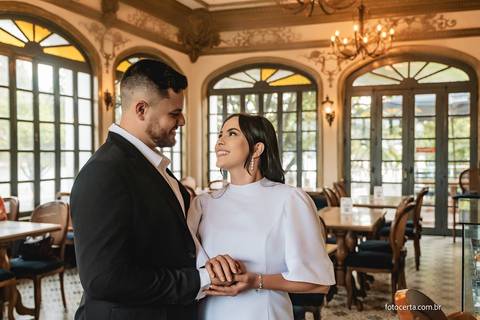 Fotógrafo em Vitória, Vila Velha, Casamento, Ensaio Pré-Casamento, Ensaio Pós-Casamento, Ensaio de Casal, 15 Anos, Debutante, Família, Gestante, Maternidade, Aniversário, Social, Estúdio, Corporativo, Marca Pessoal, Formatura, Escolar '