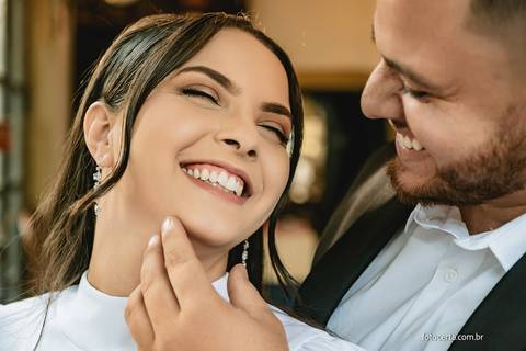 Fotógrafo em Vitória, Vila Velha, Casamento, Ensaio Pré-Casamento, Ensaio Pós-Casamento, Ensaio de Casal, 15 Anos, Debutante, Família, Gestante, Maternidade, Aniversário, Social, Estúdio, Corporativo, Marca Pessoal, Formatura, Escolar '