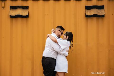 Fotógrafo em Vitória, Vila Velha, Casamento, Ensaio Pré-Casamento, Ensaio Pós-Casamento, Ensaio de Casal, 15 Anos, Debutante, Família, Gestante, Maternidade, Aniversário, Social, Estúdio, Corporativo, Marca Pessoal, Formatura, Escolar '