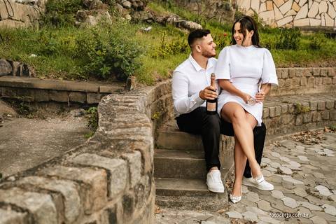 Fotógrafo em Vitória, Vila Velha, Casamento, Ensaio Pré-Casamento, Ensaio Pós-Casamento, Ensaio de Casal, 15 Anos, Debutante, Família, Gestante, Maternidade, Aniversário, Social, Estúdio, Corporativo, Marca Pessoal, Formatura, Escolar '