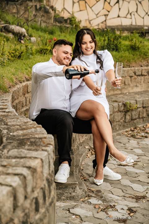 Fotógrafo em Vitória, Vila Velha, Casamento, Ensaio Pré-Casamento, Ensaio Pós-Casamento, Ensaio de Casal, 15 Anos, Debutante, Família, Gestante, Maternidade, Aniversário, Social, Estúdio, Corporativo, Marca Pessoal, Formatura, Escolar '