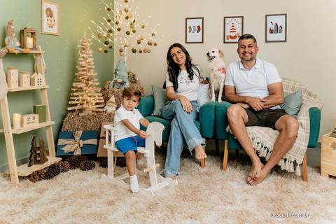 Ensaio de Natal. Fotógrafo em Vitória, Vila Velha, Casamento, Ensaio Pré-Casamento, Ensaio Pós-Casamento, Ensaio de Casal, 15 Anos, Debutante, Família, Gestante, Maternidade, Aniversário, Social, Estúdio, Corporativo, Marca Pessoal, Formatura, Escolar '