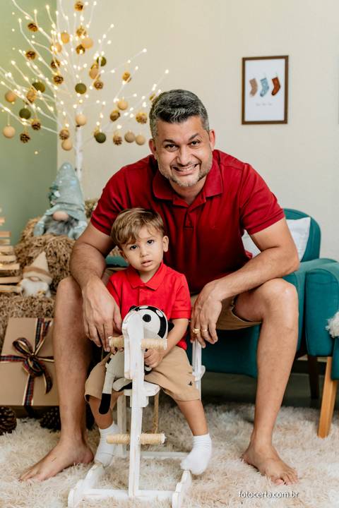 Ensaio de Natal. Fotógrafo em Vitória, Vila Velha, Casamento, Ensaio Pré-Casamento, Ensaio Pós-Casamento, Ensaio de Casal, 15 Anos, Debutante, Família, Gestante, Maternidade, Aniversário, Social, Estúdio, Corporativo, Marca Pessoal, Formatura, Escolar '