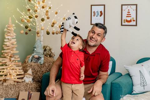 Ensaio de Natal. Fotógrafo em Vitória, Vila Velha, Casamento, Ensaio Pré-Casamento, Ensaio Pós-Casamento, Ensaio de Casal, 15 Anos, Debutante, Família, Gestante, Maternidade, Aniversário, Social, Estúdio, Corporativo, Marca Pessoal, Formatura, Escolar '