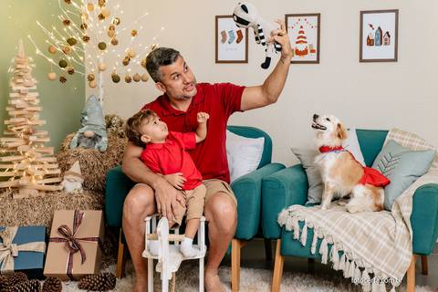 Ensaio de Natal. Fotógrafo em Vitória, Vila Velha, Casamento, Ensaio Pré-Casamento, Ensaio Pós-Casamento, Ensaio de Casal, 15 Anos, Debutante, Família, Gestante, Maternidade, Aniversário, Social, Estúdio, Corporativo, Marca Pessoal, Formatura, Escolar '