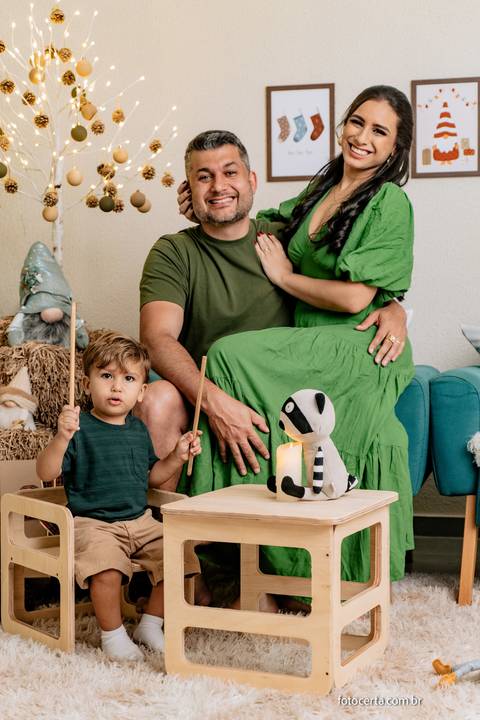 Ensaio de Natal. Fotógrafo em Vitória, Vila Velha, Casamento, Ensaio Pré-Casamento, Ensaio Pós-Casamento, Ensaio de Casal, 15 Anos, Debutante, Família, Gestante, Maternidade, Aniversário, Social, Estúdio, Corporativo, Marca Pessoal, Formatura, Escolar '