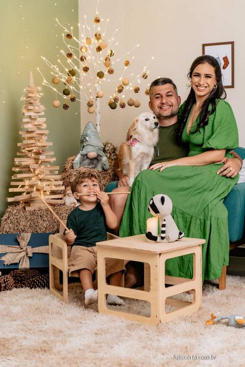Ensaio de Natal. Fotógrafo em Vitória, Vila Velha, Casamento, Ensaio Pré-Casamento, Ensaio Pós-Casamento, Ensaio de Casal, 15 Anos, Debutante, Família, Gestante, Maternidade, Aniversário, Social, Estúdio, Corporativo, Marca Pessoal, Formatura, Escolar '