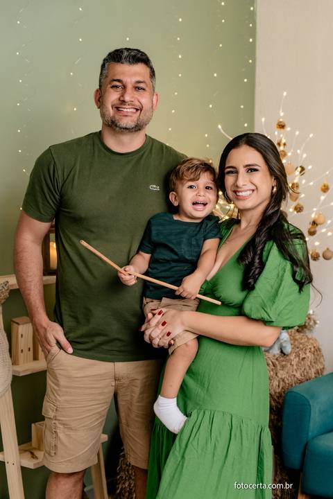Ensaio de Natal. Fotógrafo em Vitória, Vila Velha, Casamento, Ensaio Pré-Casamento, Ensaio Pós-Casamento, Ensaio de Casal, 15 Anos, Debutante, Família, Gestante, Maternidade, Aniversário, Social, Estúdio, Corporativo, Marca Pessoal, Formatura, Escolar '