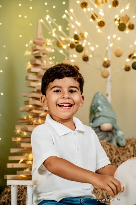 Ensaio de Natal. Fotógrafo em Vitória, Vila Velha, Casamento, Ensaio Pré-Casamento, Ensaio Pós-Casamento, Ensaio de Casal, 15 Anos, Debutante, Família, Gestante, Maternidade, Aniversário, Social, Estúdio, Corporativo, Marca Pessoal, Formatura, Escolar '