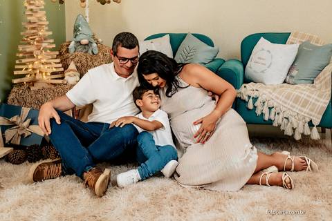 Ensaio de Natal. Fotógrafo em Vitória, Vila Velha, Casamento, Ensaio Pré-Casamento, Ensaio Pós-Casamento, Ensaio de Casal, 15 Anos, Debutante, Família, Gestante, Maternidade, Aniversário, Social, Estúdio, Corporativo, Marca Pessoal, Formatura, Escolar '