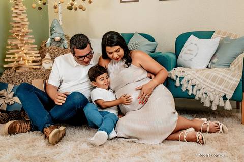 Ensaio de Natal. Fotógrafo em Vitória, Vila Velha, Casamento, Ensaio Pré-Casamento, Ensaio Pós-Casamento, Ensaio de Casal, 15 Anos, Debutante, Família, Gestante, Maternidade, Aniversário, Social, Estúdio, Corporativo, Marca Pessoal, Formatura, Escolar '