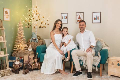 Ensaio de Natal. Fotógrafo em Vitória, Vila Velha, Casamento, Ensaio Pré-Casamento, Ensaio Pós-Casamento, Ensaio de Casal, 15 Anos, Debutante, Família, Gestante, Maternidade, Aniversário, Social, Estúdio, Corporativo, Marca Pessoal, Formatura, Escolar '