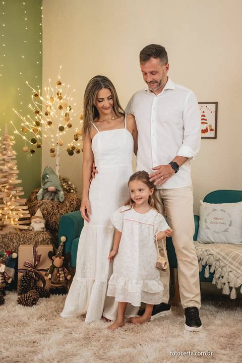 Ensaio de Natal. Fotógrafo em Vitória, Vila Velha, Casamento, Ensaio Pré-Casamento, Ensaio Pós-Casamento, Ensaio de Casal, 15 Anos, Debutante, Família, Gestante, Maternidade, Aniversário, Social, Estúdio, Corporativo, Marca Pessoal, Formatura, Escolar '