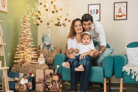 Ensaio de Natal. Fotógrafo em Vitória, Vila Velha, Casamento, Ensaio Pré-Casamento, Ensaio Pós-Casamento, Ensaio de Casal, 15 Anos, Debutante, Família, Gestante, Maternidade, Aniversário, Social, Estúdio, Corporativo, Marca Pessoal, Formatura, Escolar '
