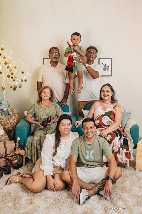 Ensaio de Natal. Fotógrafo em Vitória, Vila Velha, Casamento, Ensaio Pré-Casamento, Ensaio Pós-Casamento, Ensaio de Casal, 15 Anos, Debutante, Família, Gestante, Maternidade, Aniversário, Social, Estúdio, Corporativo, Marca Pessoal, Formatura, Escolar '