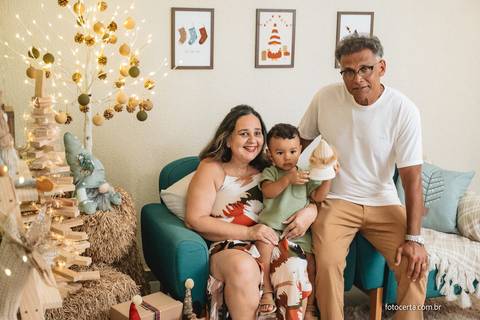 Ensaio de Natal. Fotógrafo em Vitória, Vila Velha, Casamento, Ensaio Pré-Casamento, Ensaio Pós-Casamento, Ensaio de Casal, 15 Anos, Debutante, Família, Gestante, Maternidade, Aniversário, Social, Estúdio, Corporativo, Marca Pessoal, Formatura, Escolar '