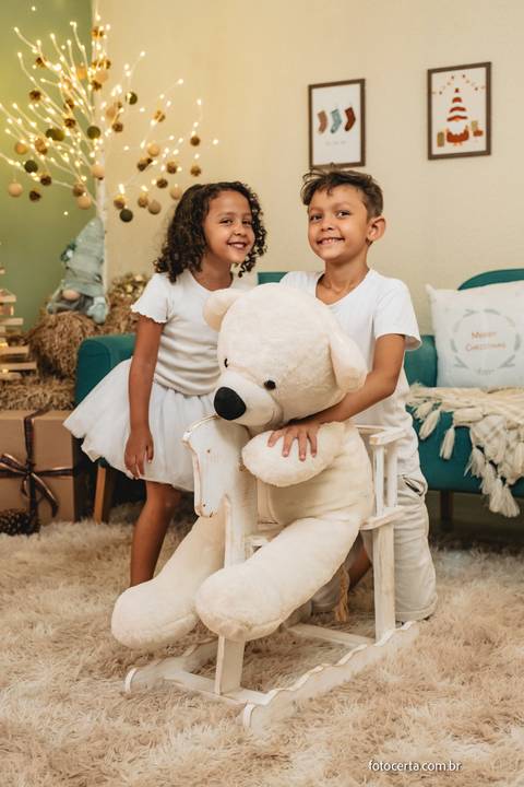 Ensaio de Natal. Fotógrafo em Vitória, Vila Velha, Casamento, Ensaio Pré-Casamento, Ensaio Pós-Casamento, Ensaio de Casal, 15 Anos, Debutante, Família, Gestante, Maternidade, Aniversário, Social, Estúdio, Corporativo, Marca Pessoal, Formatura, Escolar '