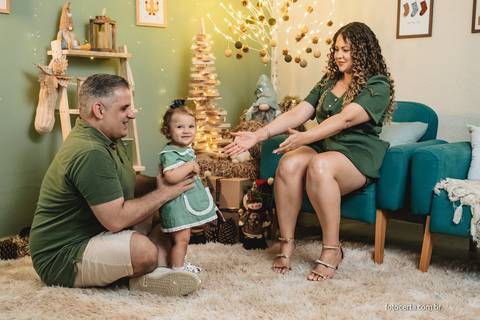 Fotógrafo em Vitória, Vila Velha, Casamento, Ensaio Pré-Casamento, Ensaio Pós-Casamento, Ensaio de Casal, 15 Anos, Debutante, Família, Gestante, Maternidade, Aniversário, Social, Estúdio, Corporativo, Marca Pessoal, Formatura, Escolar '