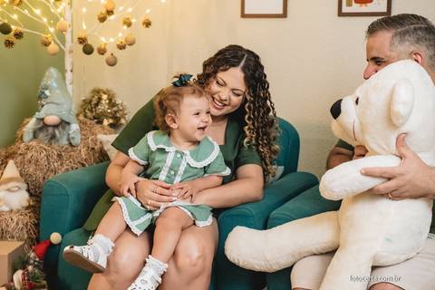 Fotógrafo em Vitória, Vila Velha, Casamento, Ensaio Pré-Casamento, Ensaio Pós-Casamento, Ensaio de Casal, 15 Anos, Debutante, Família, Gestante, Maternidade, Aniversário, Social, Estúdio, Corporativo, Marca Pessoal, Formatura, Escolar '