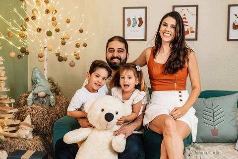 Fotógrafo em Vitória, Vila Velha, Casamento, Ensaio Pré-Casamento, Ensaio Pós-Casamento, Ensaio de Casal, 15 Anos, Debutante, Família, Gestante, Maternidade, Aniversário, Social, Estúdio, Corporativo, Marca Pessoal, Formatura, Escolar '