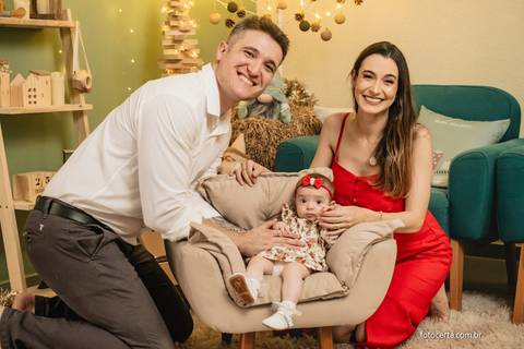 Fotógrafo em Vitória, Vila Velha, Casamento, Ensaio Pré-Casamento, Ensaio Pós-Casamento, Ensaio de Casal, 15 Anos, Debutante, Família, Gestante, Maternidade, Aniversário, Social, Estúdio, Corporativo, Marca Pessoal, Formatura, Escolar '