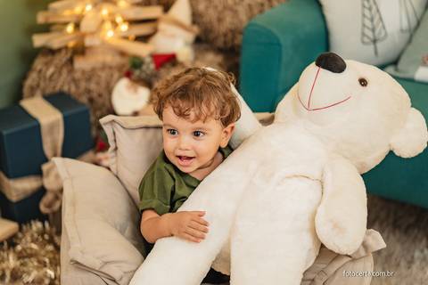 Fotógrafo em Vitória, Vila Velha, Casamento, Ensaio Pré-Casamento, Ensaio Pós-Casamento, Ensaio de Casal, 15 Anos, Debutante, Família, Gestante, Maternidade, Aniversário, Social, Estúdio, Corporativo, Marca Pessoal, Formatura, Escolar '