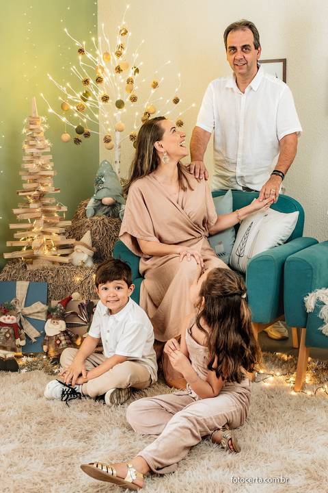 Fotógrafo em Vitória, Vila Velha, Casamento, Ensaio Pré-Casamento, Ensaio Pós-Casamento, Ensaio de Casal, 15 Anos, Debutante, Família, Gestante, Maternidade, Aniversário, Social, Estúdio, Corporativo, Marca Pessoal, Formatura, Escolar '
