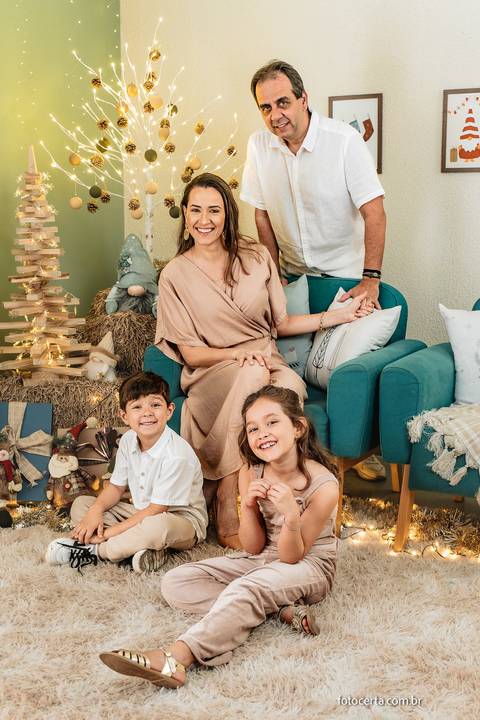 Fotógrafo em Vitória, Vila Velha, Casamento, Ensaio Pré-Casamento, Ensaio Pós-Casamento, Ensaio de Casal, 15 Anos, Debutante, Família, Gestante, Maternidade, Aniversário, Social, Estúdio, Corporativo, Marca Pessoal, Formatura, Escolar '