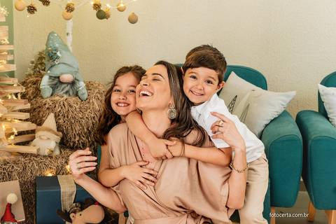 Fotógrafo em Vitória, Vila Velha, Casamento, Ensaio Pré-Casamento, Ensaio Pós-Casamento, Ensaio de Casal, 15 Anos, Debutante, Família, Gestante, Maternidade, Aniversário, Social, Estúdio, Corporativo, Marca Pessoal, Formatura, Escolar '