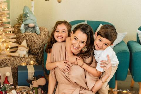 Fotógrafo em Vitória, Vila Velha, Casamento, Ensaio Pré-Casamento, Ensaio Pós-Casamento, Ensaio de Casal, 15 Anos, Debutante, Família, Gestante, Maternidade, Aniversário, Social, Estúdio, Corporativo, Marca Pessoal, Formatura, Escolar '