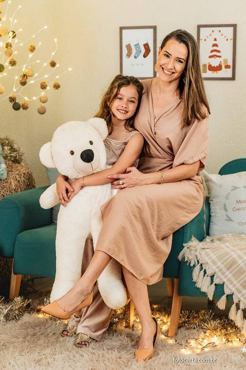 Fotógrafo em Vitória, Vila Velha, Casamento, Ensaio Pré-Casamento, Ensaio Pós-Casamento, Ensaio de Casal, 15 Anos, Debutante, Família, Gestante, Maternidade, Aniversário, Social, Estúdio, Corporativo, Marca Pessoal, Formatura, Escolar '