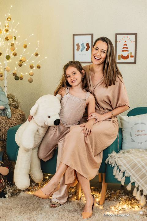 Fotógrafo em Vitória, Vila Velha, Casamento, Ensaio Pré-Casamento, Ensaio Pós-Casamento, Ensaio de Casal, 15 Anos, Debutante, Família, Gestante, Maternidade, Aniversário, Social, Estúdio, Corporativo, Marca Pessoal, Formatura, Escolar '