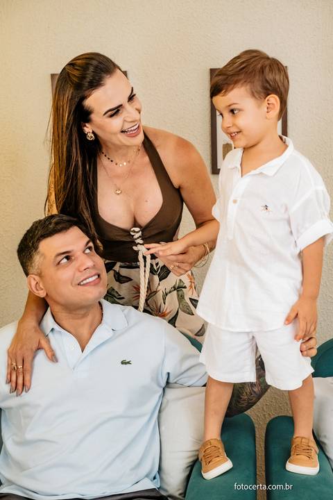 Fotógrafo em Vitória, Vila Velha, Casamento, Ensaio Pré-Casamento, Ensaio Pós-Casamento, Ensaio de Casal, 15 Anos, Debutante, Família, Gestante, Maternidade, Aniversário, Social, Estúdio, Corporativo, Marca Pessoal, Formatura, Escolar '