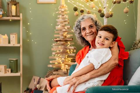 Fotógrafo em Vitória, Vila Velha, Casamento, Ensaio Pré-Casamento, Ensaio Pós-Casamento, Ensaio de Casal, 15 Anos, Debutante, Família, Gestante, Maternidade, Aniversário, Social, Estúdio, Corporativo, Marca Pessoal, Formatura, Escolar '