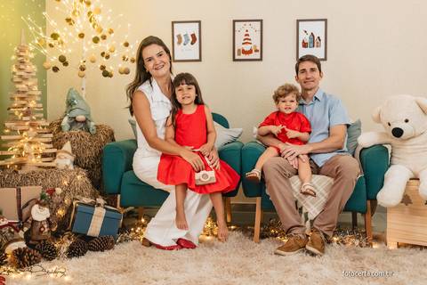 Fotógrafo em Vitória, Vila Velha, Casamento, Ensaio Pré-Casamento, Ensaio Pós-Casamento, Ensaio de Casal, 15 Anos, Debutante, Família, Gestante, Maternidade, Aniversário, Social, Estúdio, Corporativo, Marca Pessoal, Formatura, Escolar '